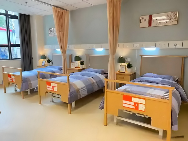 深圳人才引进官网_年终述职报告｜檀健次分享年度最过瘾舞台 高尔准备这次为了夫之旅