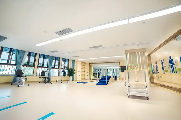 积分深圳入户流程_明星梦可以有，但不能是因为不想上学 部分地方贴供床政府位补还提